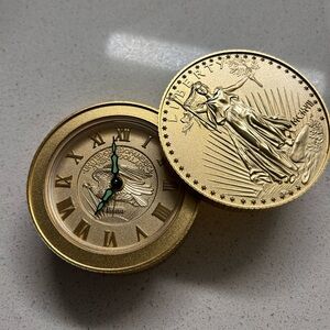 Bulova Vintage Twenty Dollar Coin Clock